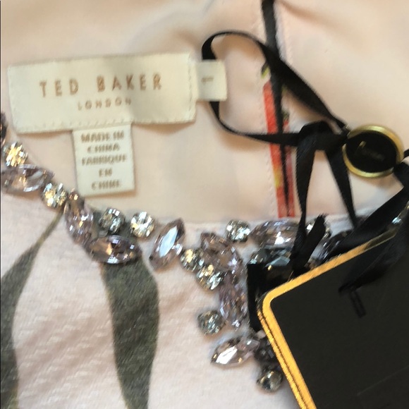 NWT Ted Baker embellished botanical bloom top - Picture 2 of 14